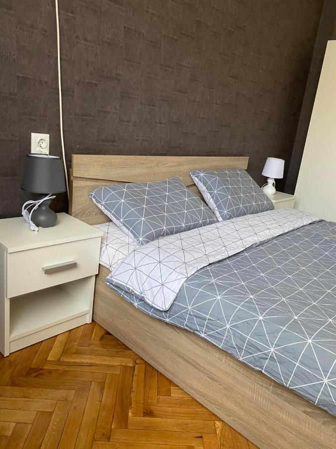 Apartment Little Vienna Ruse Extérieur photo