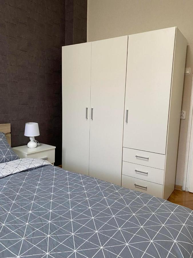 Apartment Little Vienna Ruse Extérieur photo